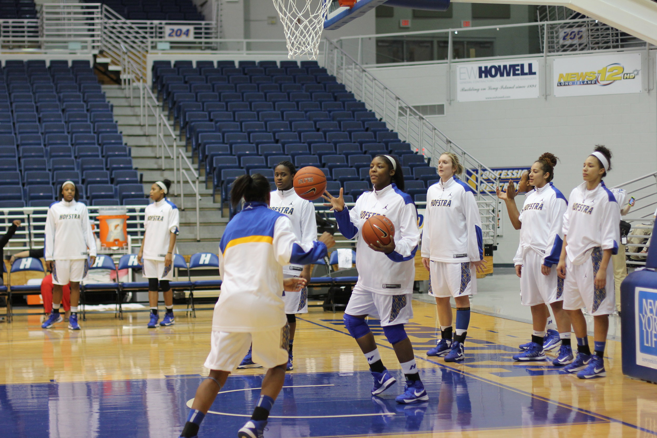 Hofstra women's basketball warming up before its Thursday night game against George Mason.