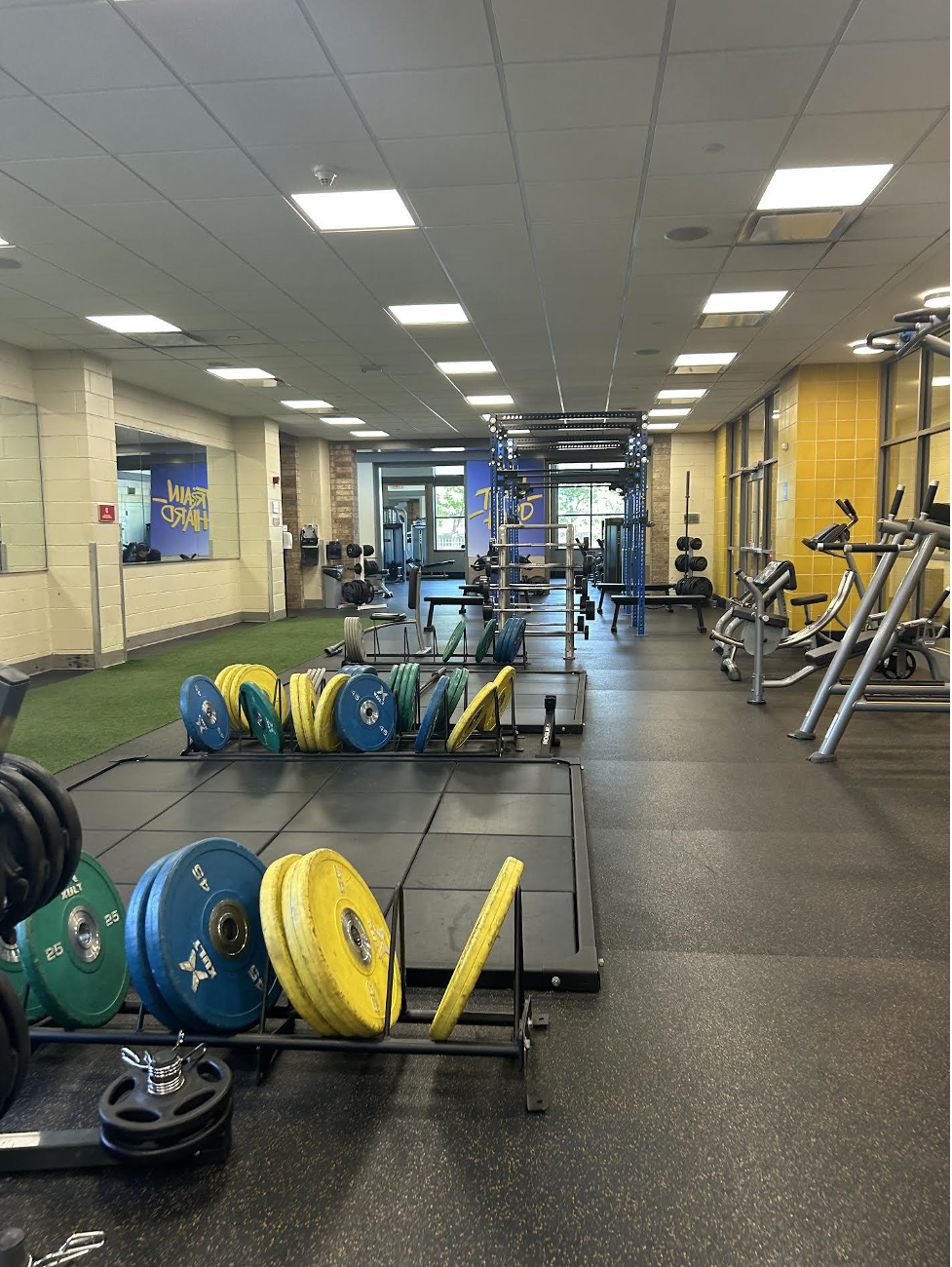 Chron Critiques: David S. Mack Fitness Center