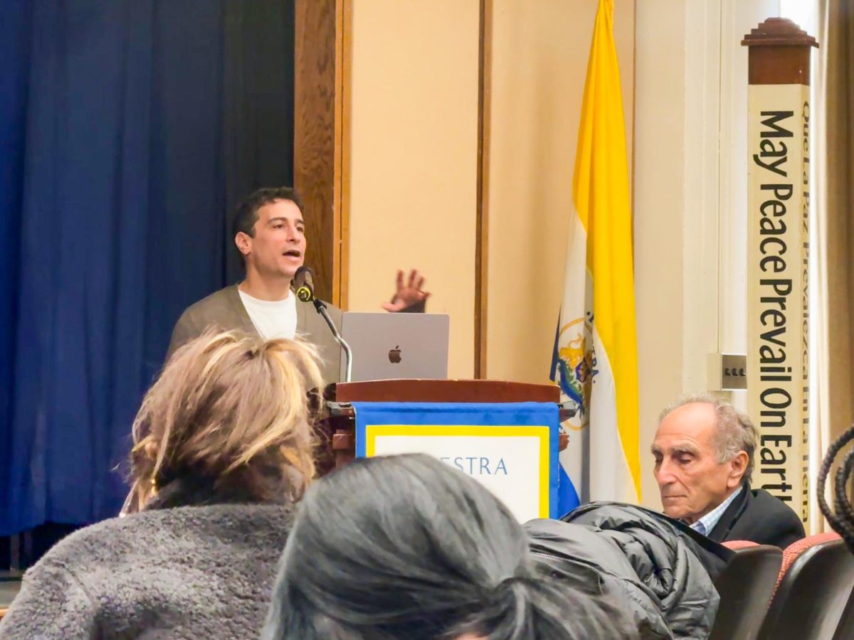 Award-winning reporter Aaron Maté talks about U.S. foreign policy at Hofstra