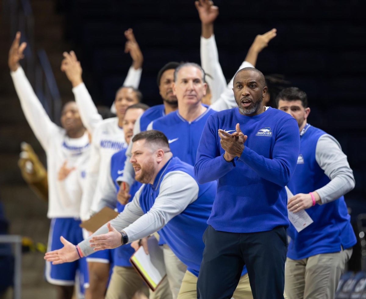 Heartbreak in the CAA: Hofstra falls to Monmouth in season-ending thriller