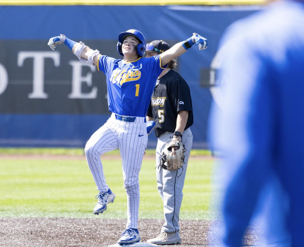 Pride snap losing skid with doubleheader sweep