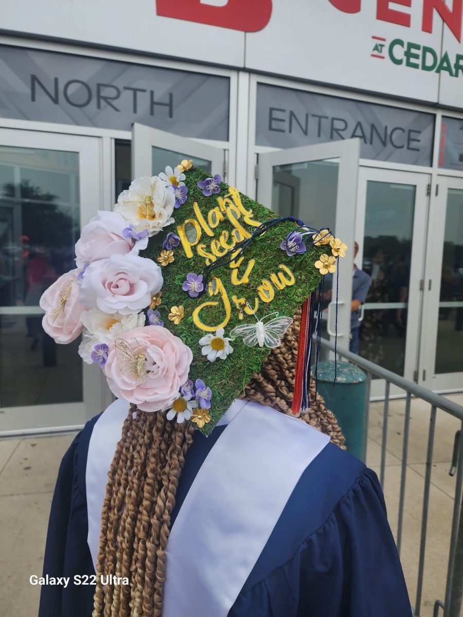 Personal Essay: My graduation speech helped me conquer college loneliness