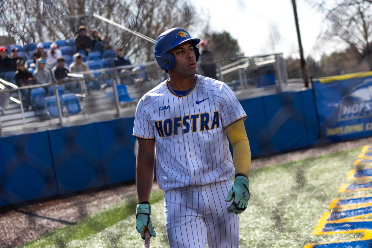 Pride's late rally falls short against Huskies